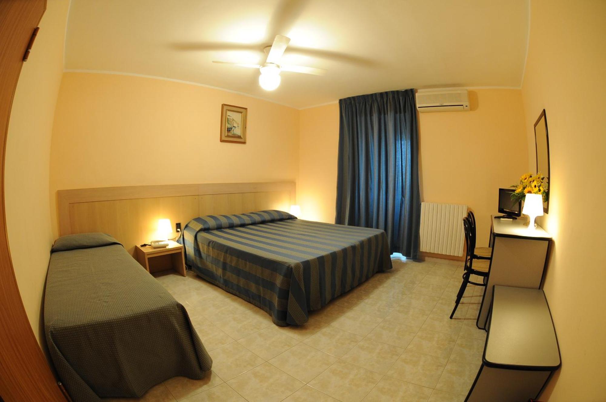 פריגולה Racar Hotel מראה חיצוני תמונה