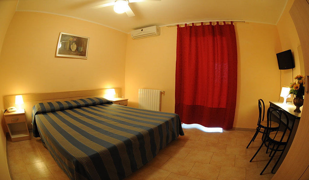 פריגולה Racar Hotel מראה חיצוני תמונה